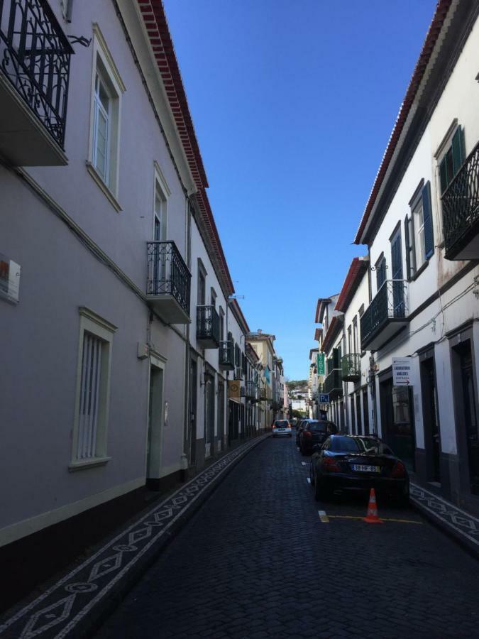 Cosy Flat In City Center 蓬塔德尔加达 外观 照片