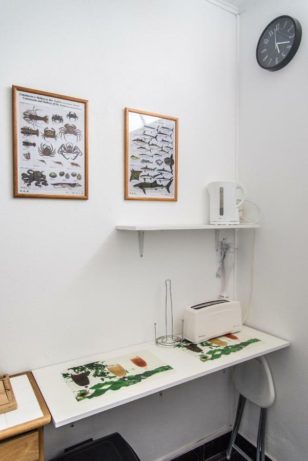 Cosy Flat In City Center 蓬塔德尔加达 外观 照片