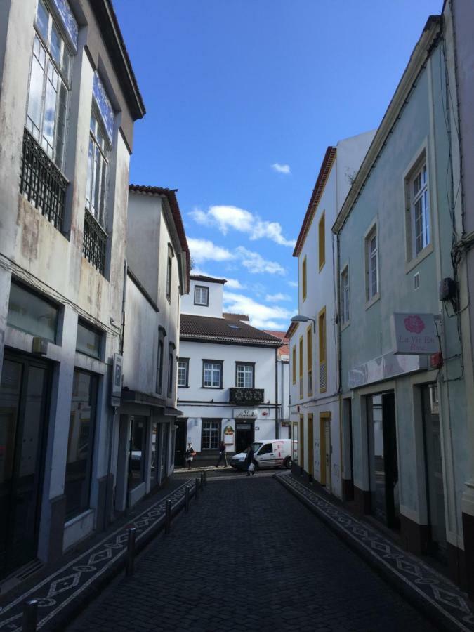 Cosy Flat In City Center 蓬塔德尔加达 外观 照片